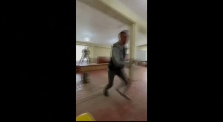 homem-abre-fogo-contra-centro-de-recrutamento-do-exercito-russo-e-fere-oficial