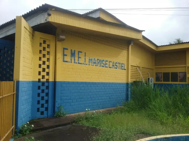 Mãe denuncia funcionárias de escola por intolerância religiosa em RO: ‘chamaram minha filha de macumbeirinha’