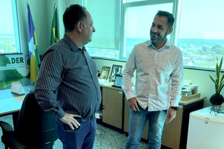 Deputado Pedro Fernandes busca investimentos do DER para o Vale do Jamari