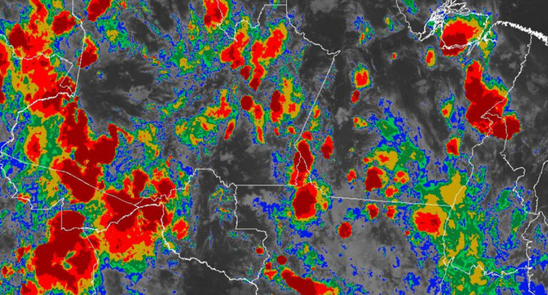 Rondônia: com dois alertas meteorológicos, Inmet chama a atenção para chuva com grau de perigo potencial e perigo
